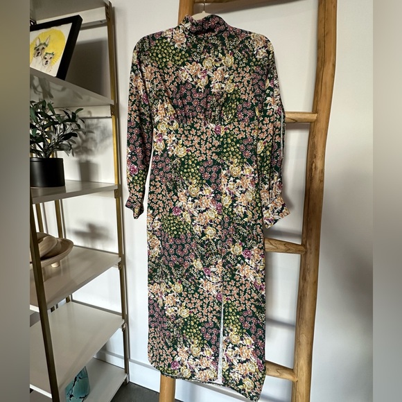NEVER FULLY DRESSED HIGH NECK FLORAL, size 2 - Picture 6 of 10
